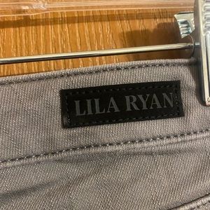 Lila Ryan- The Louise - mid-rise skinny